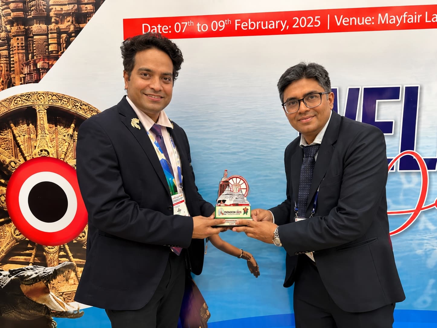 Dr. Radhamadhab Sahu receiving PHONOCON 2025 award at Mayfair Lagoon Bhubaneswar